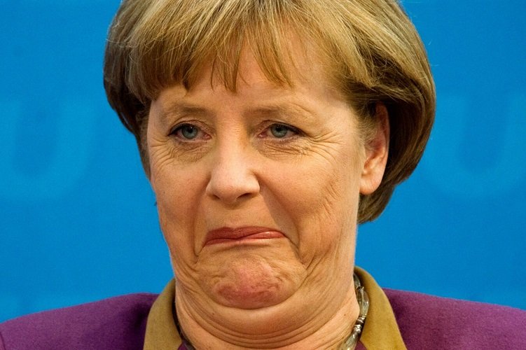 Турецкая пресса изобразила Меркель в образе Гитлера