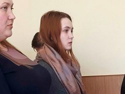 Женщину оштрафовали на 10 тысяч рублей за участие ее дочери в антикоррупционном митинге