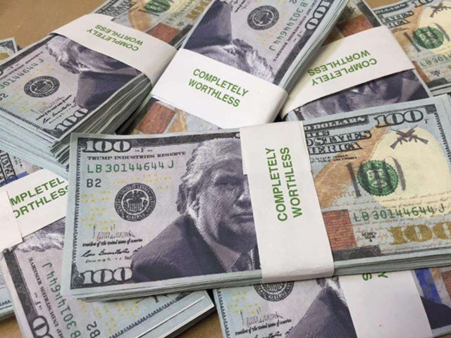 Трамп обвалил доллар, назвав его 