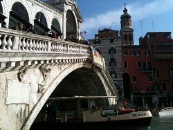 Венеция ополчилась на торговцев шаурмой