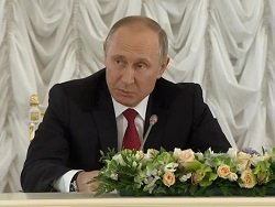 ПМЭФ: Путин встретился с экспертами Российского фонда прямых инвестиций