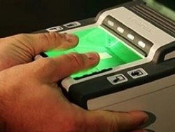 Закон о снятии отпечатков пальцев у всех иностранцев могут принять уже осенью