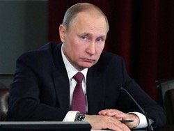 Владимир Путин "не покинет" Россию