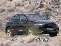 Флагманское кросс-купе Audi Q8 попалось почти без камуфляжа