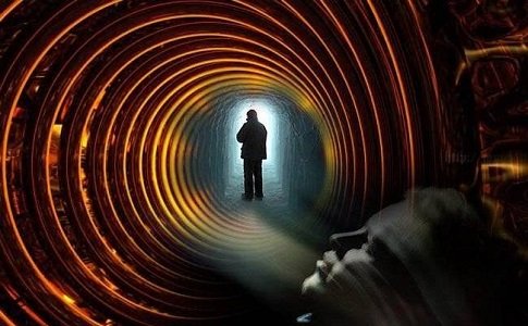 Что видят умирающие люди. c04b84fc26a74583b35e29fbdc17026e. Что видят умирающие люди фото. Что видят умирающие люди-c04b84fc26a74583b35e29fbdc17026e. картинка Что видят умирающие люди. картинка c04b84fc26a74583b35e29fbdc17026e. Многие могли слышать или читать о том, как люди, находясь в пограничном состоянии, испытывают необычные ощущения. Обычно речь идёт о пациентах больниц, побывавших в состоянии клинической смерти — на долю таких людей приходится основная часть специфических воспоминаний. Но некоторые из тех, кто пережил сердечный приступ, также после восстановления своего здоровья делились некими специфическими переживаниями, которые сопровождали их критическое состояние.