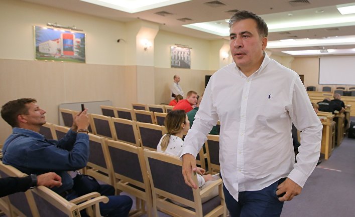 Саакашвили доведет Украину до финансового рабства