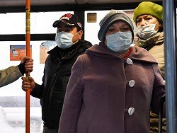 Повезет с масками и перчатками: регионы вводят новые ограничения из-за COVID-19