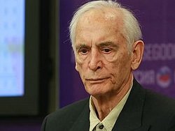 Василия Ланового госпитализировали с COVID-19