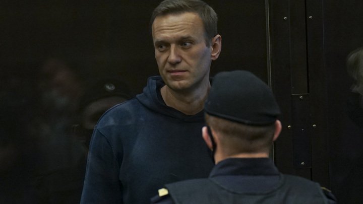 Прокурор попросила отправить Навального в колонию