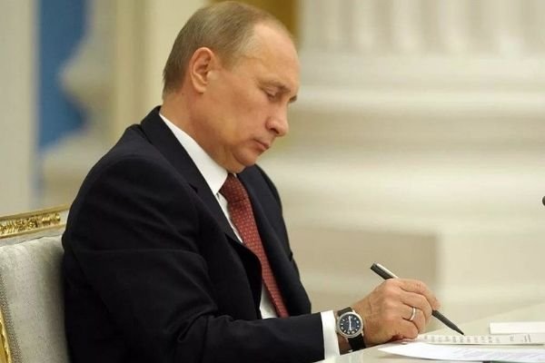 135 законов за 2 дня. Смотреть фото 135 законов за 2 дня. Смотреть картинку 135 законов за 2 дня. Картинка про 135 законов за 2 дня. Фото 135 законов за 2 дня