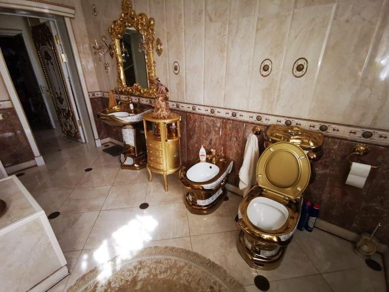 У главы ГИБДД Ставрополья кроме дворца с золотым унитазом нашли еще 21 объект недвижимос