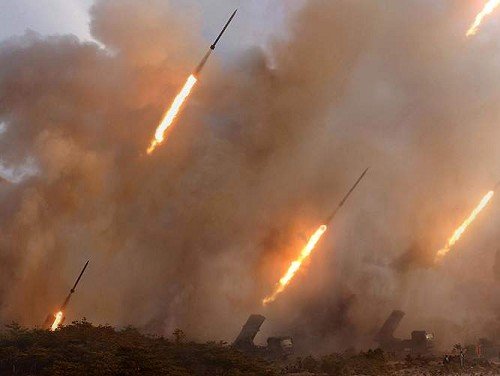 В КНДР были запущены две твердотопливные баллистические ракеты