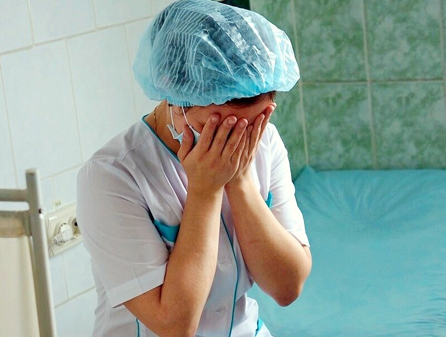 После самоубийств медсестер в больницу Сургута привезли медикаменты