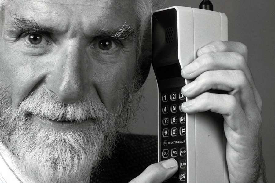 Марк Салливан предрек появление современных телефонов почти 70 лет назад
